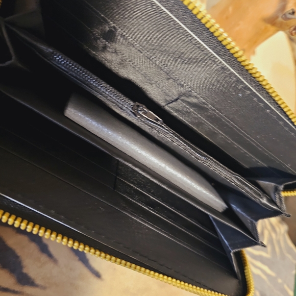 Rhinestone Embellished Wallet/ Checkbook  Holder NWT 2 Colors Avail. Priced each - Picture 12 of 14